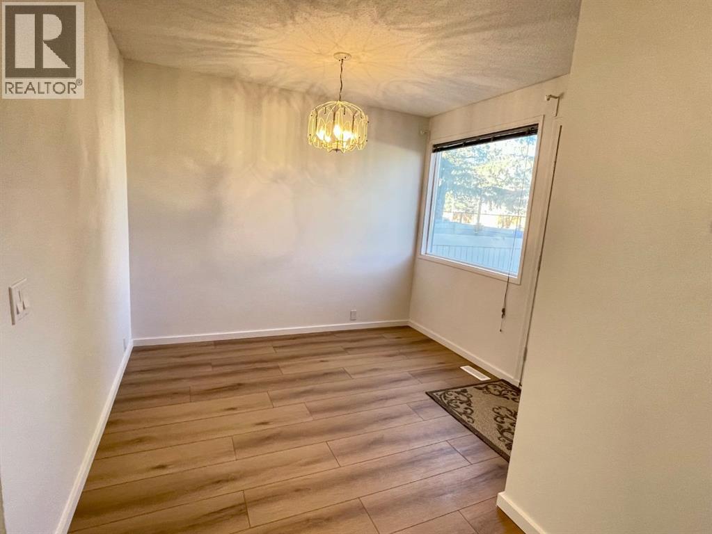 Single Family House for Sale in    Street NE Pineridge Calgary 