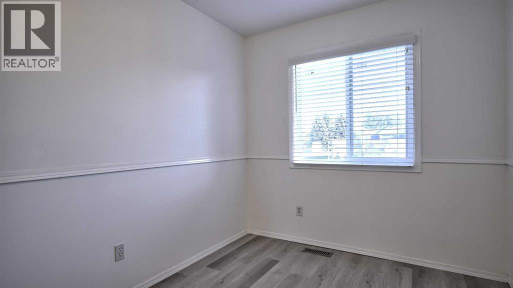 Single Family House for Sale in  Riverstone Crescent SE Riverbend Calgary 