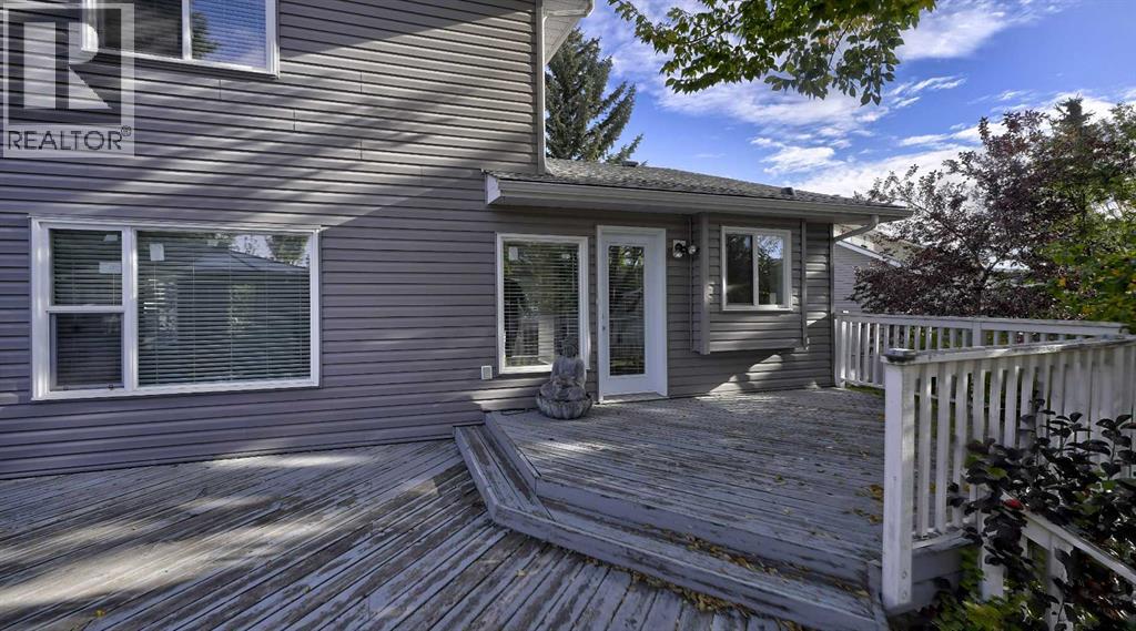 Single Family House for Sale in  Riverstone Crescent SE Riverbend Calgary 