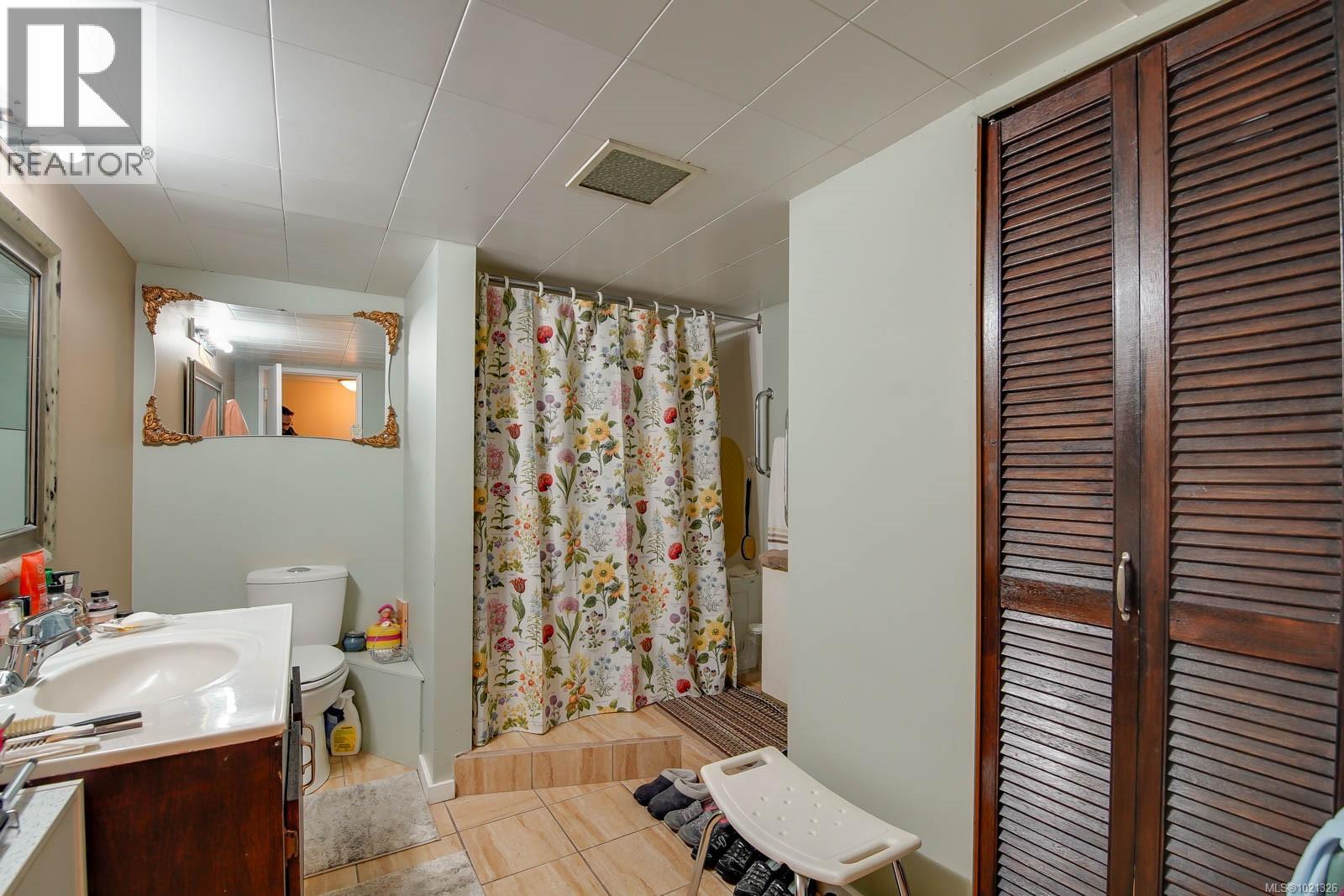 2374 Anderson Ave, Port Alberni