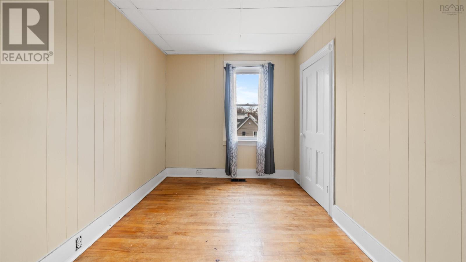 Property 25 of 36 of 62 Maple Avenue