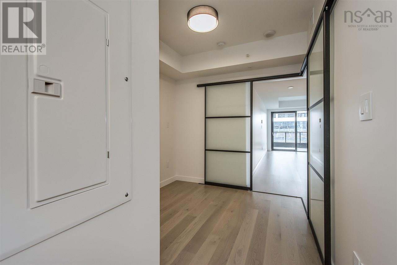 Property 8 of 23 of 902 1650 GRANVILLE Street