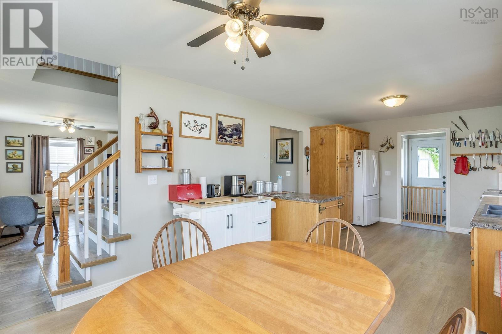 Property 46 of 47 of 33 West Street