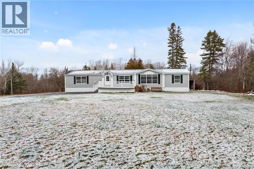 19 Cox Point Road - Photo 2 of 40, Cumberland Bay, New Brunswick