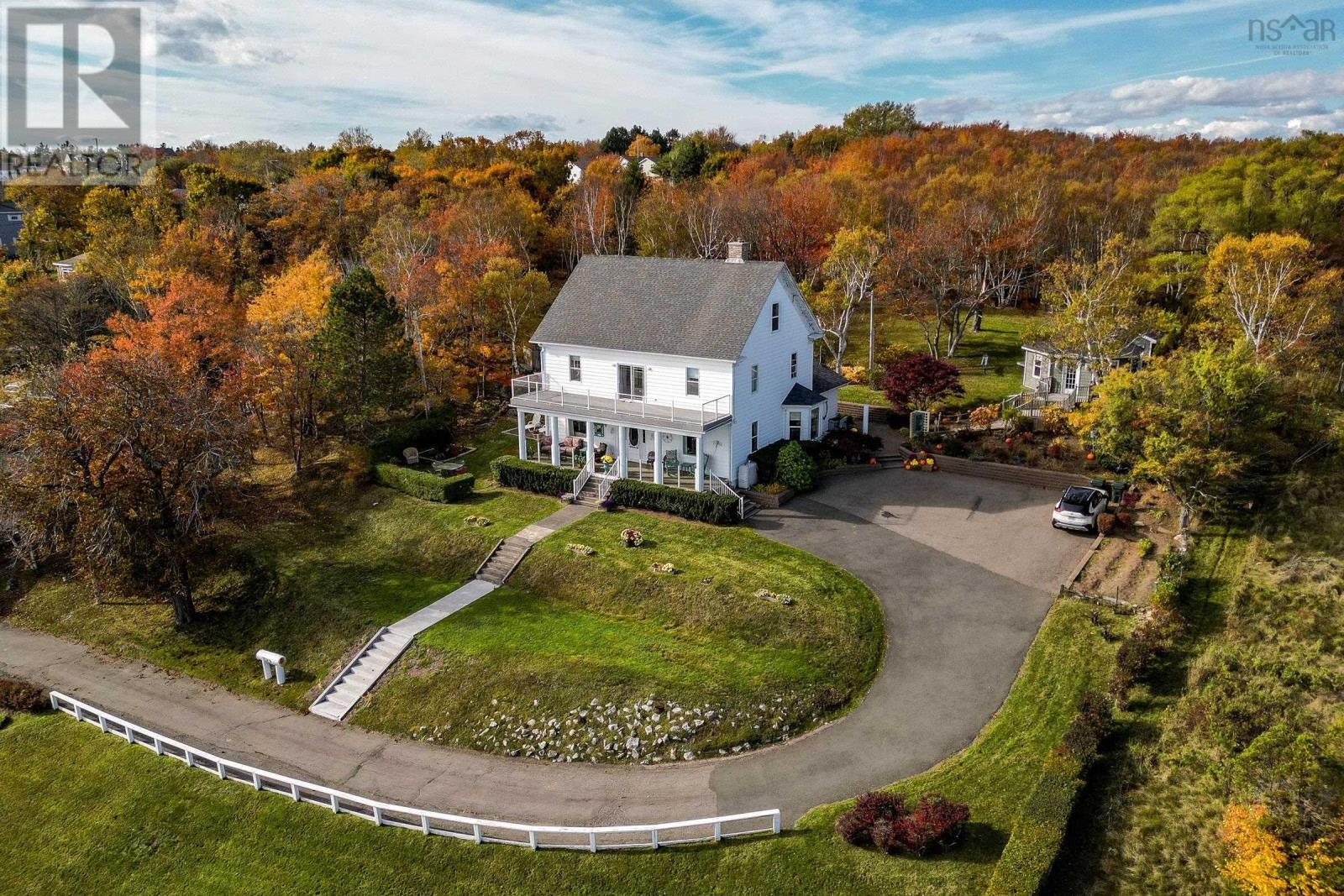 Property photo of 516 Purves Street