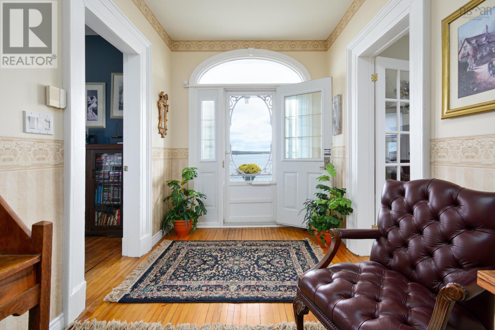 Property 30 of 49 of 516 Purves Street