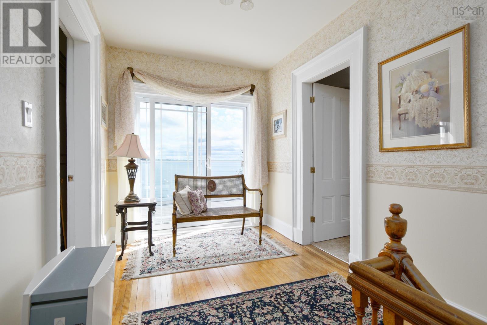 Property 16 of 49 of 516 Purves Street