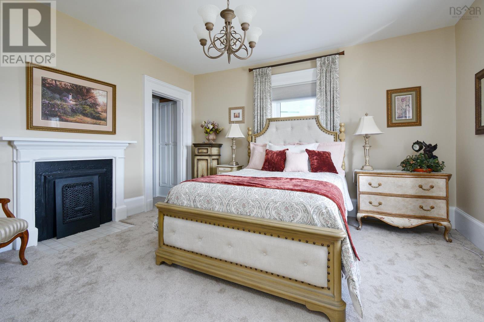 Property 48 of 49 of 516 Purves Street