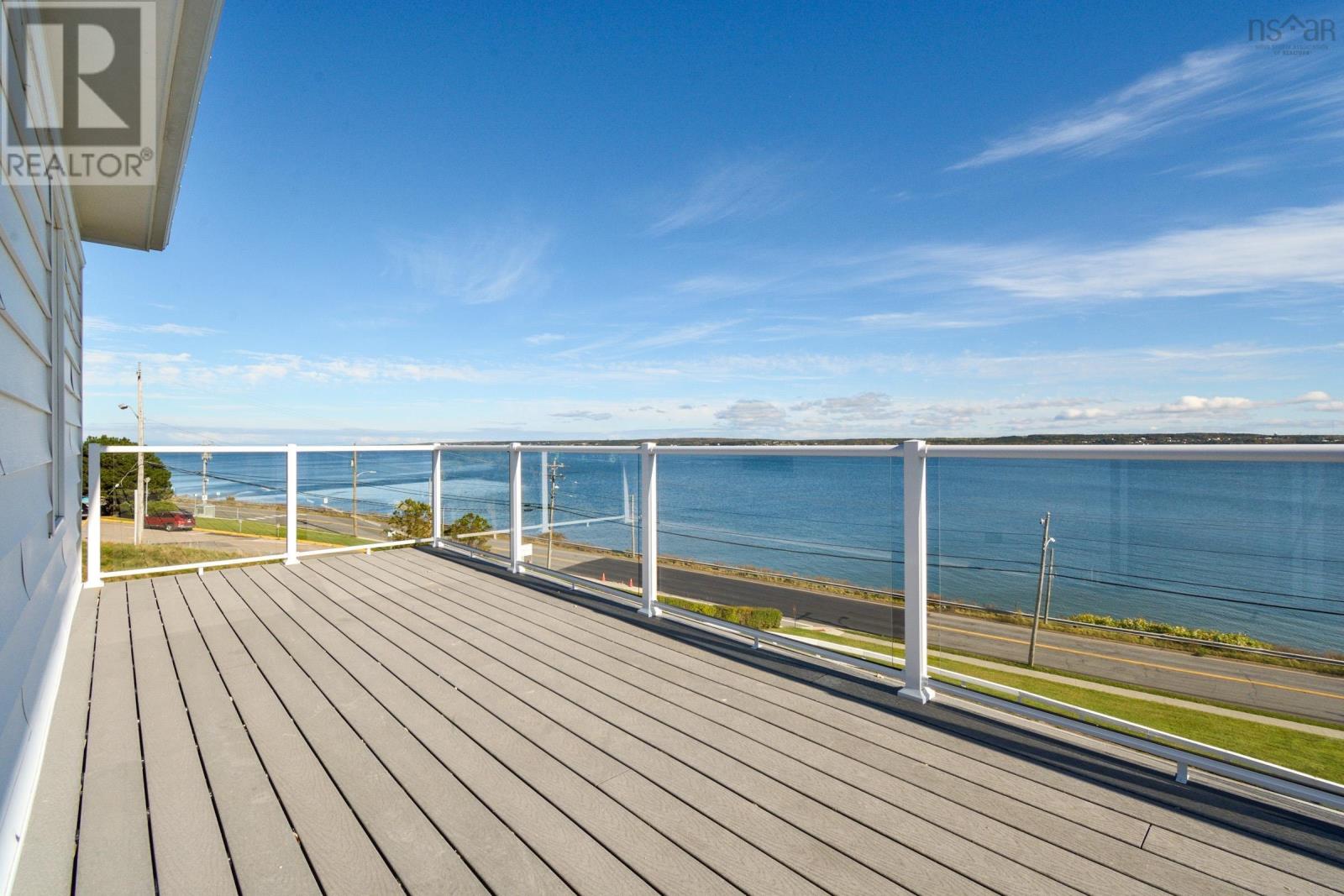 Property 9 of 49 of 516 Purves Street