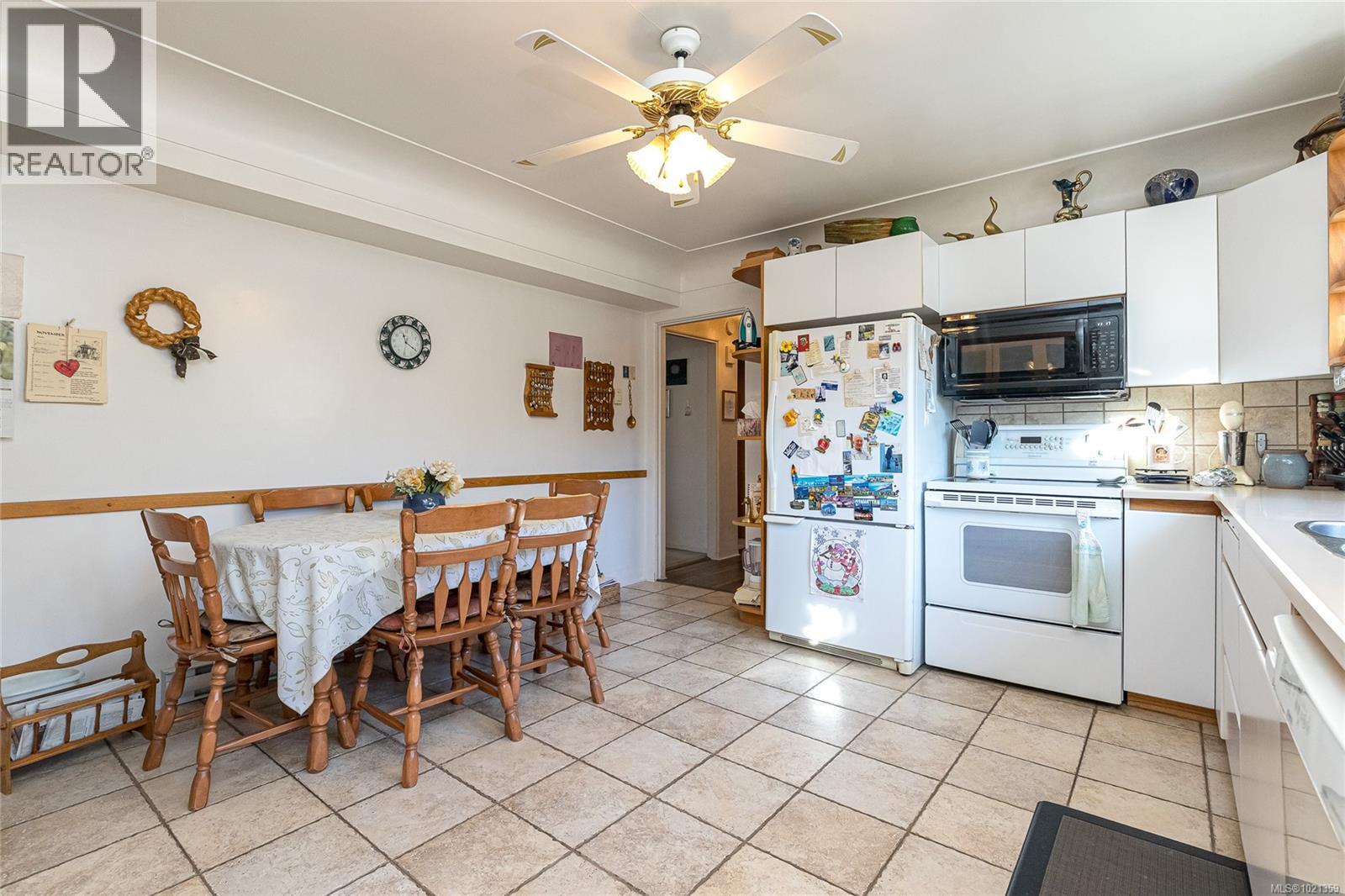  1005 McCallum Road, Langford