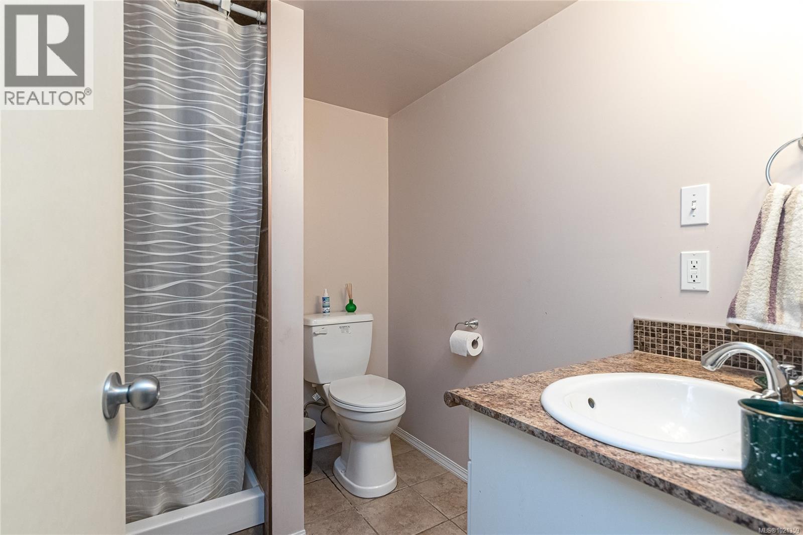  1005 McCallum Road, Langford