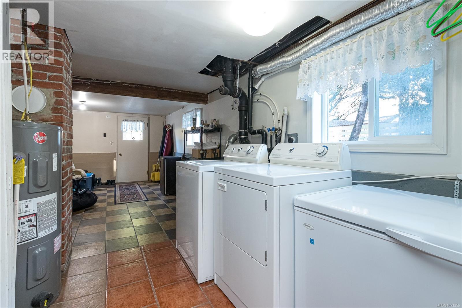  1005 McCallum Road, Langford