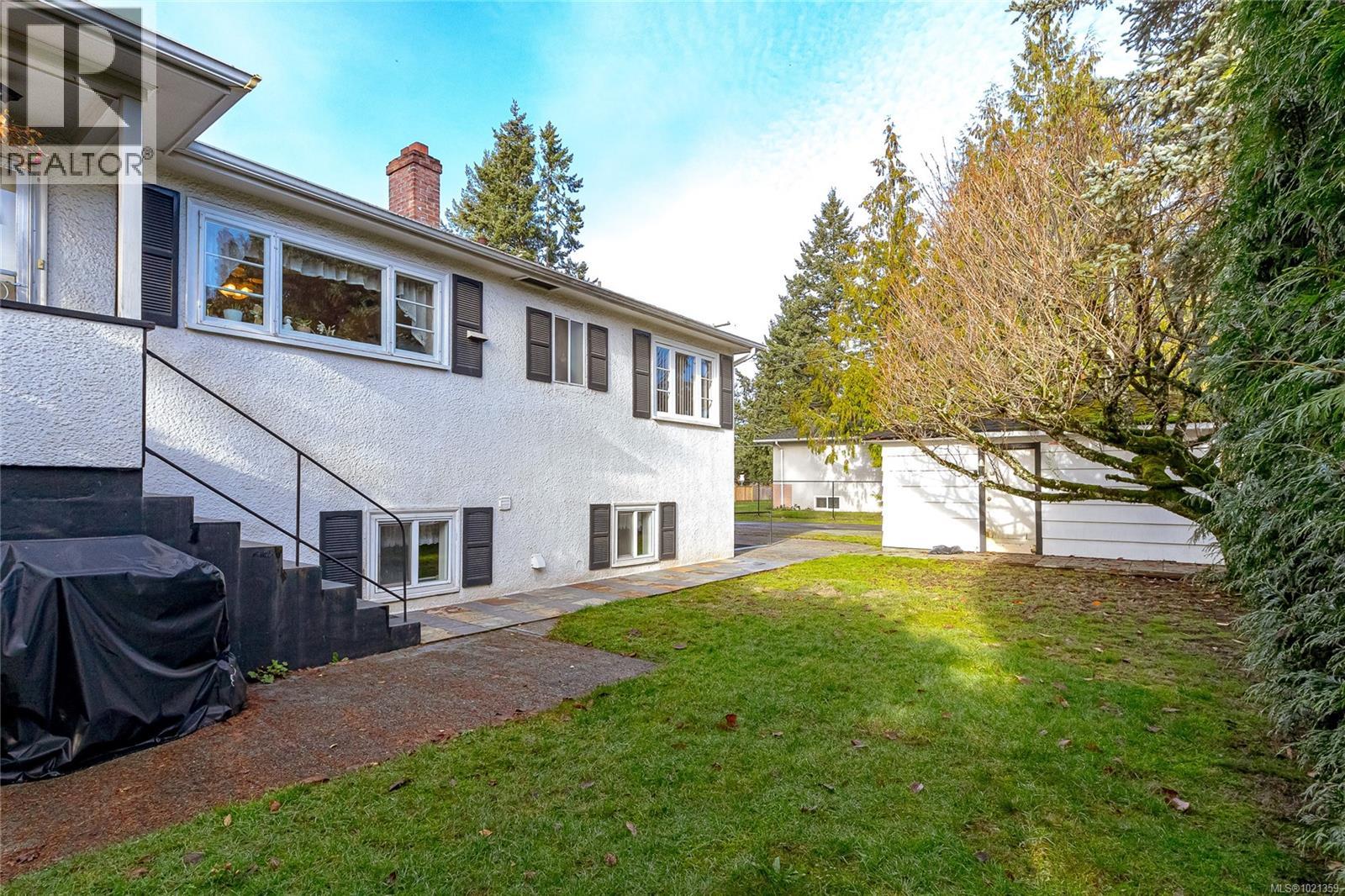  1005 McCallum Road, Langford