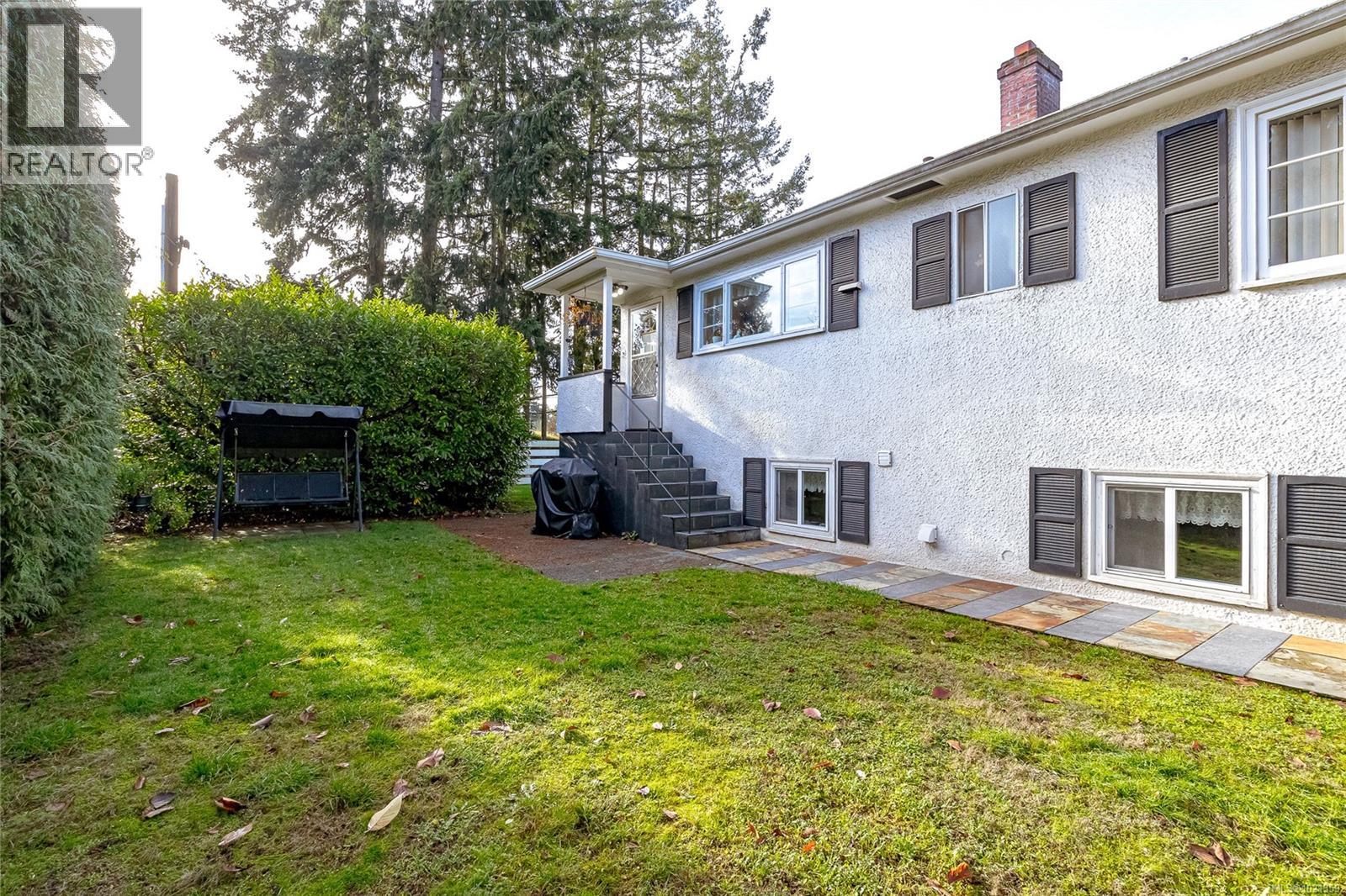  1005 McCallum Road, Langford