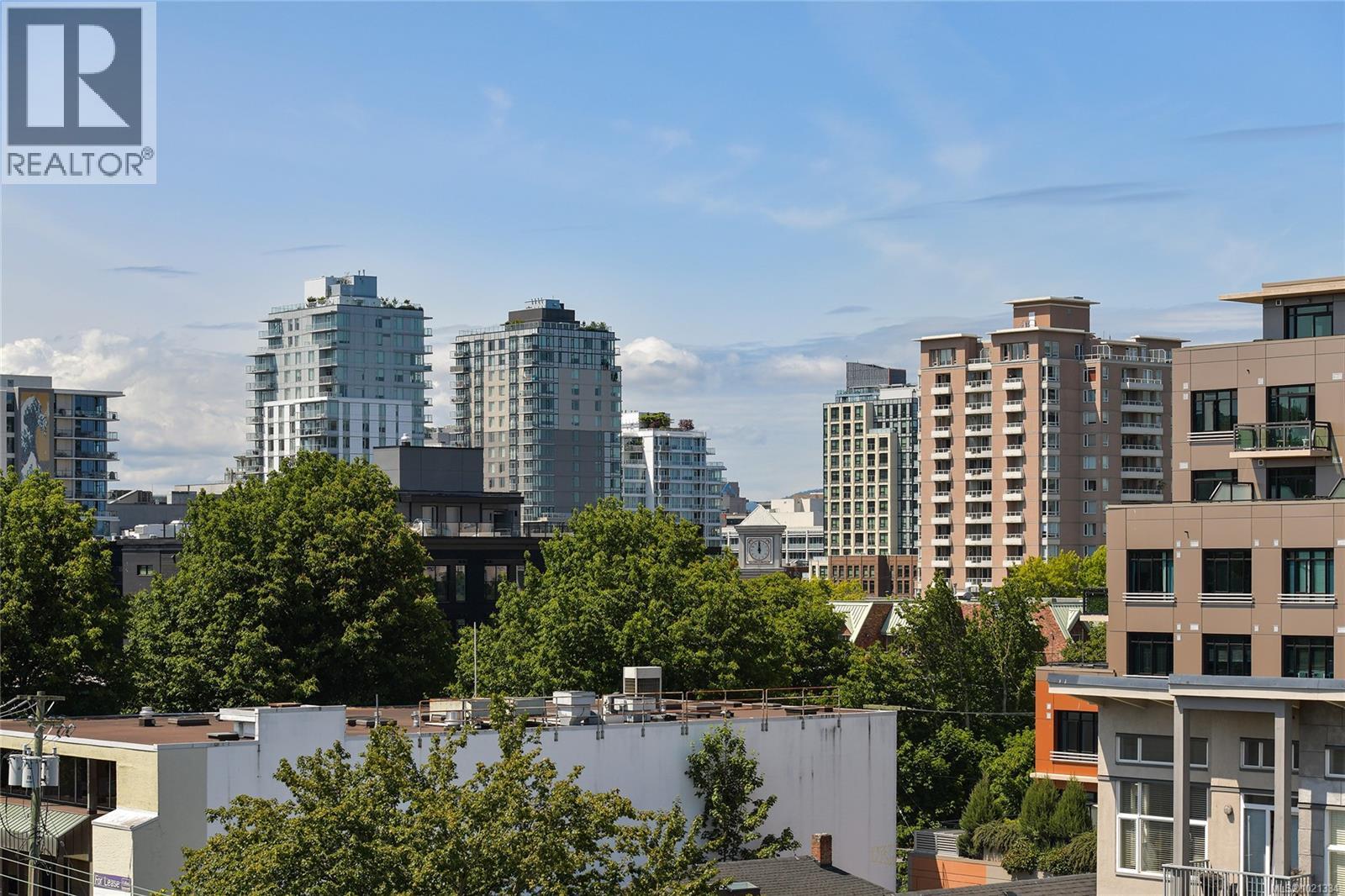 513 1061 Fort Street, Victoria