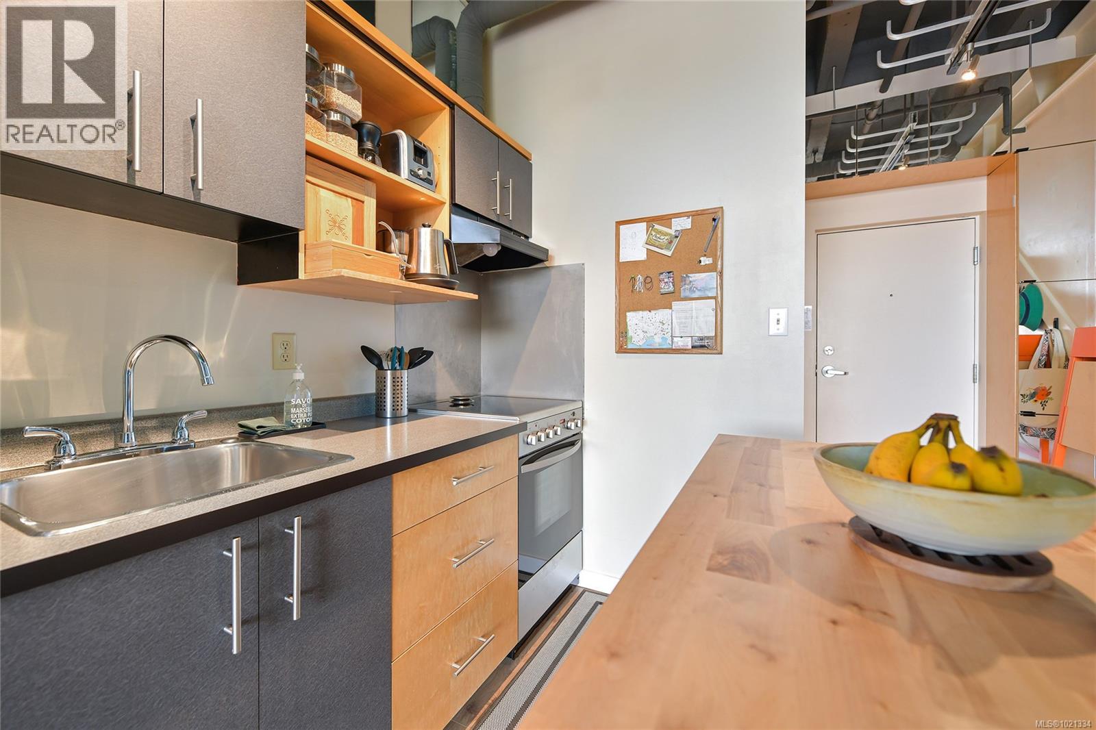 513 1061 Fort Street, Victoria