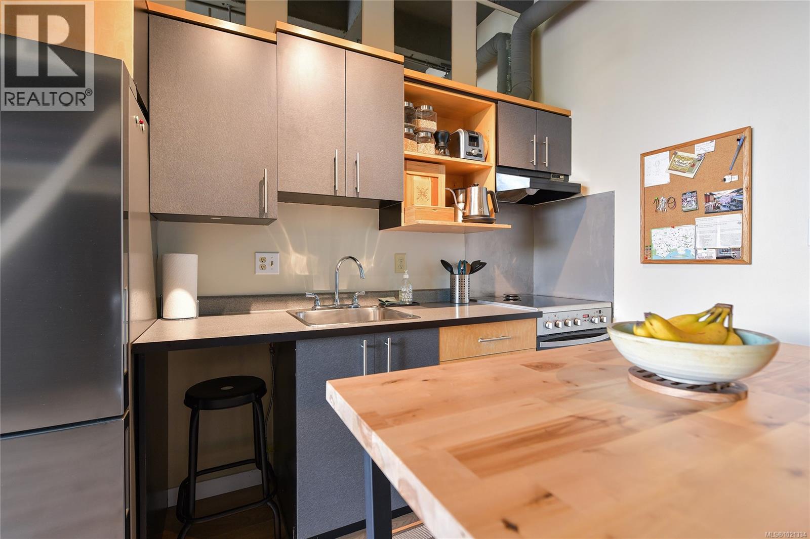 513 1061 Fort Street, Victoria