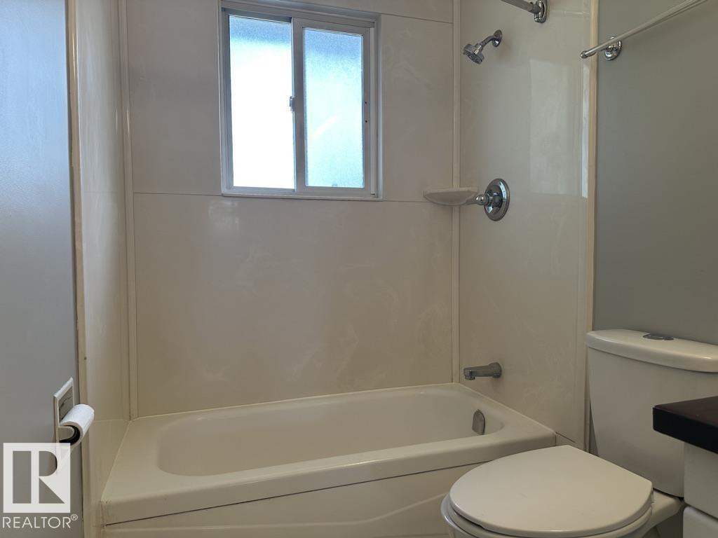 Single Family House Bungalow for Sale in /  AV NW Edmonton 