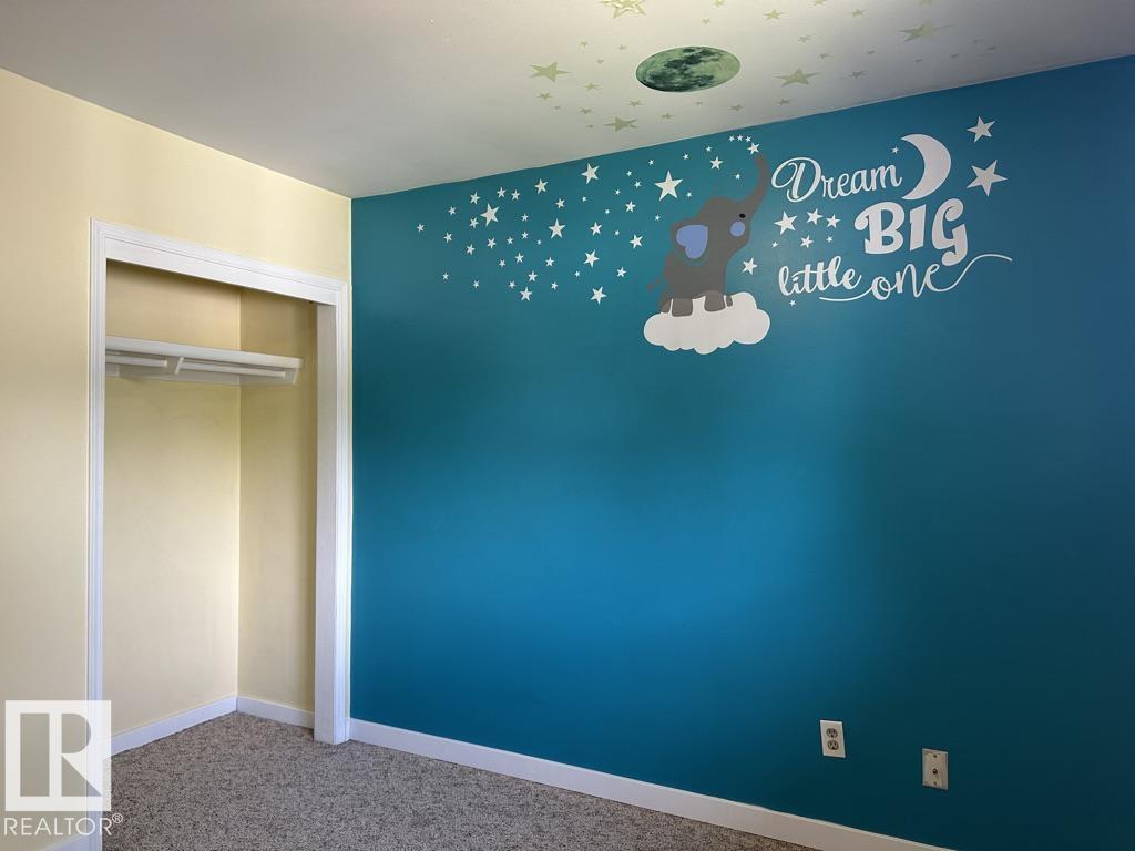 Single Family House Bungalow for Sale in /  AV NW Edmonton 