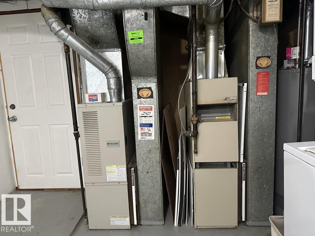 Single Family House Bungalow for Sale in /  AV NW Edmonton 