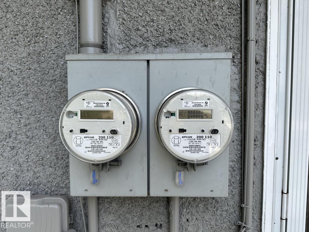 Single Family House Bungalow for Sale in /  AV NW Edmonton 