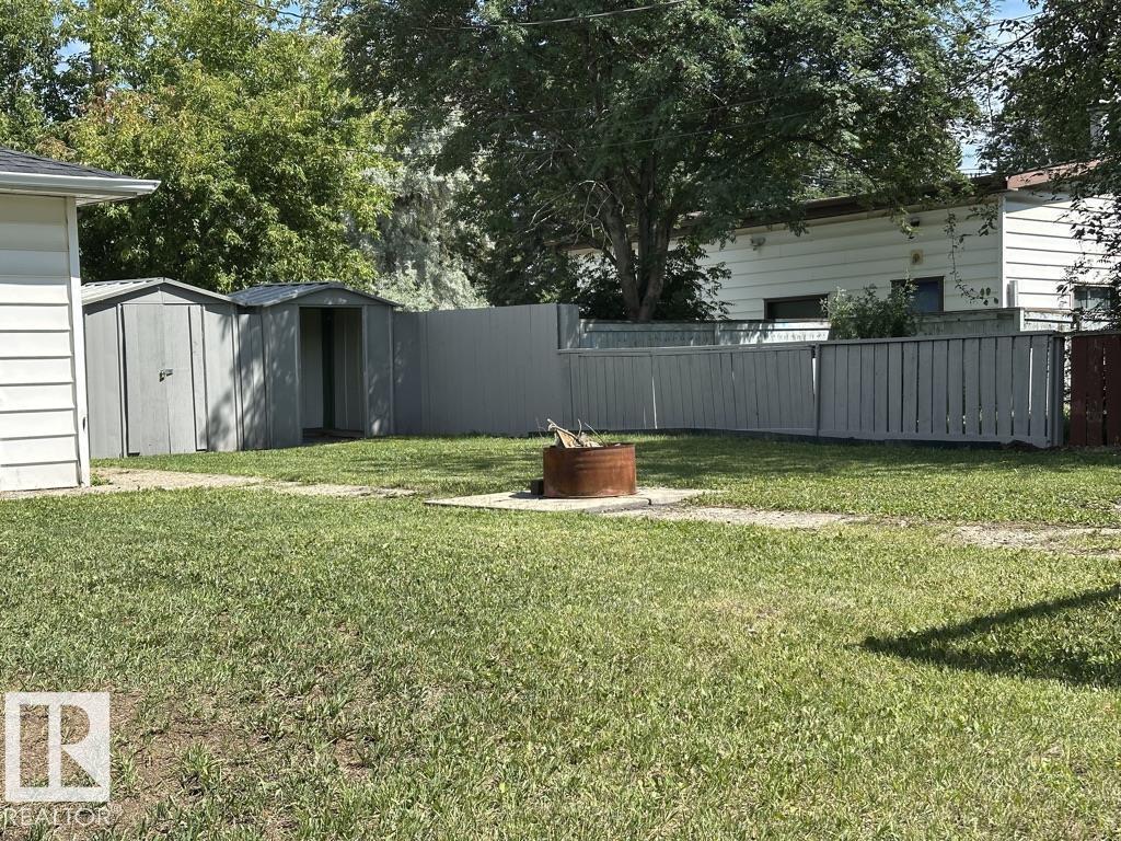 Single Family House Bungalow for Sale in /  AV NW Edmonton 