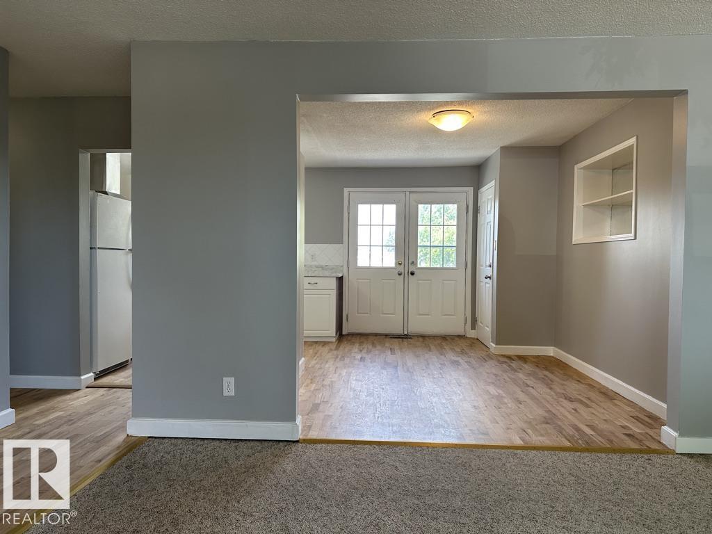 Single Family House Bungalow for Sale in /  AV NW Edmonton 