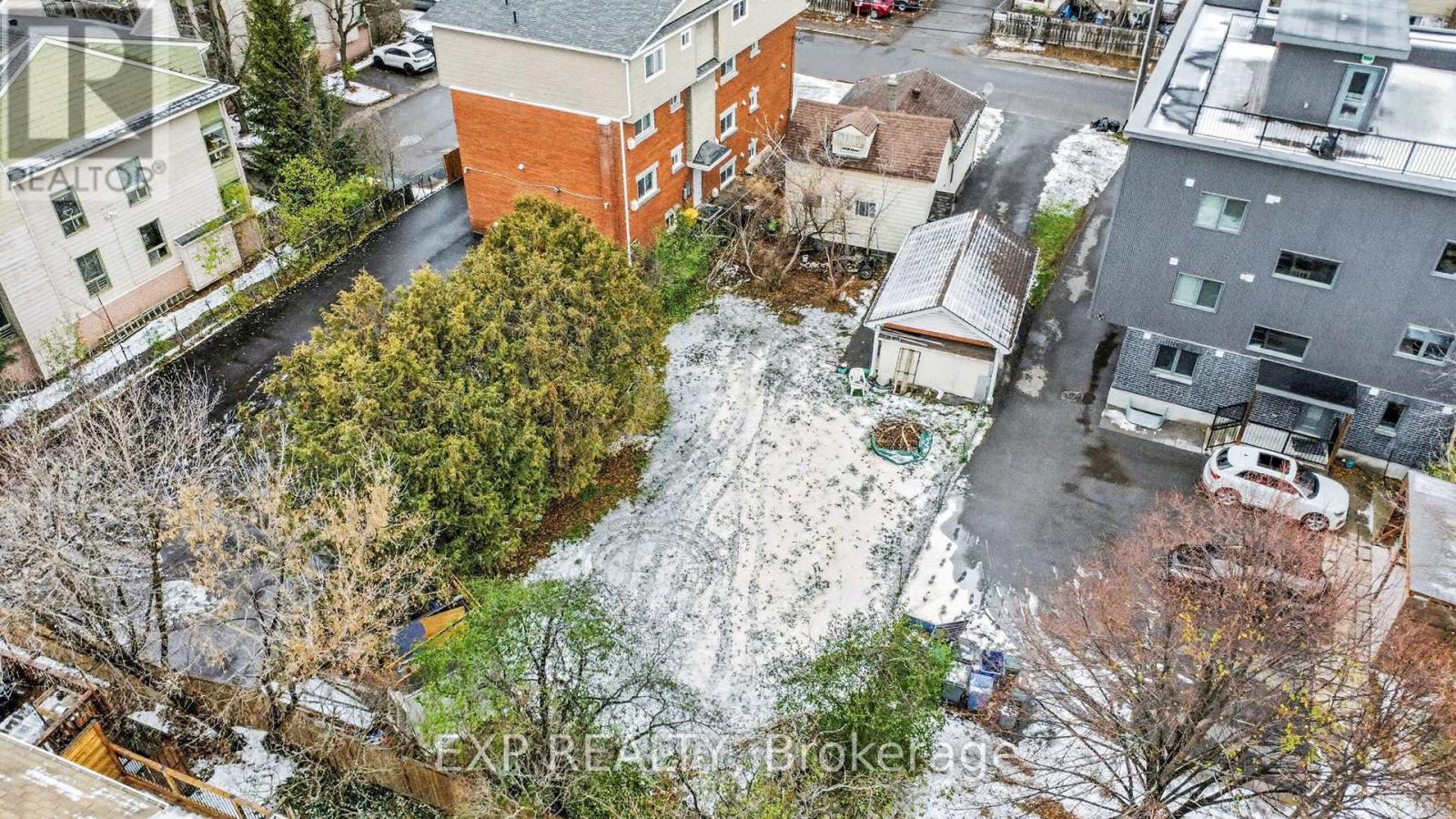 280 PRESLAND ROAD - 7