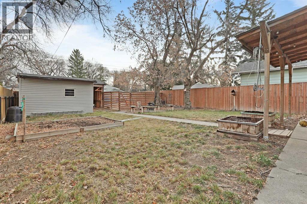 Single Family House Bungalow for Sale in   Street S Victoria Park Lethbridge 
