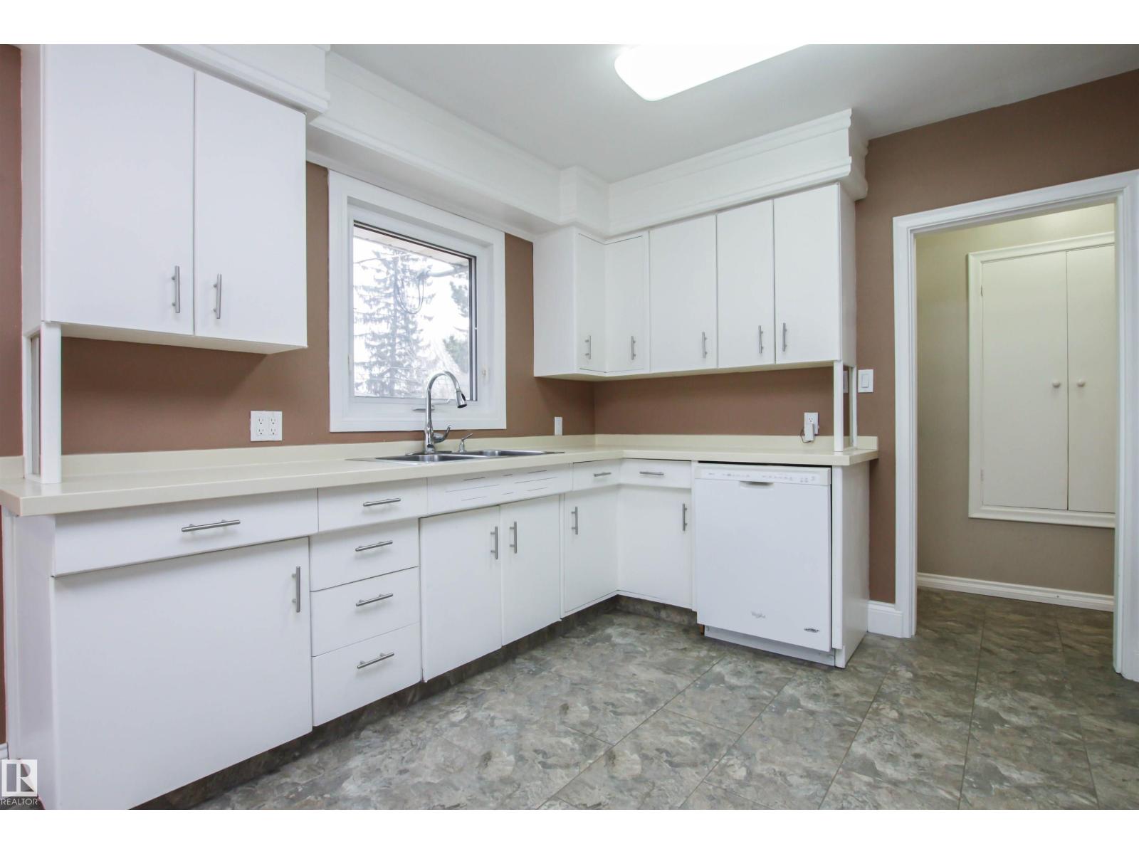 14516 106A AV NW, Edmonton