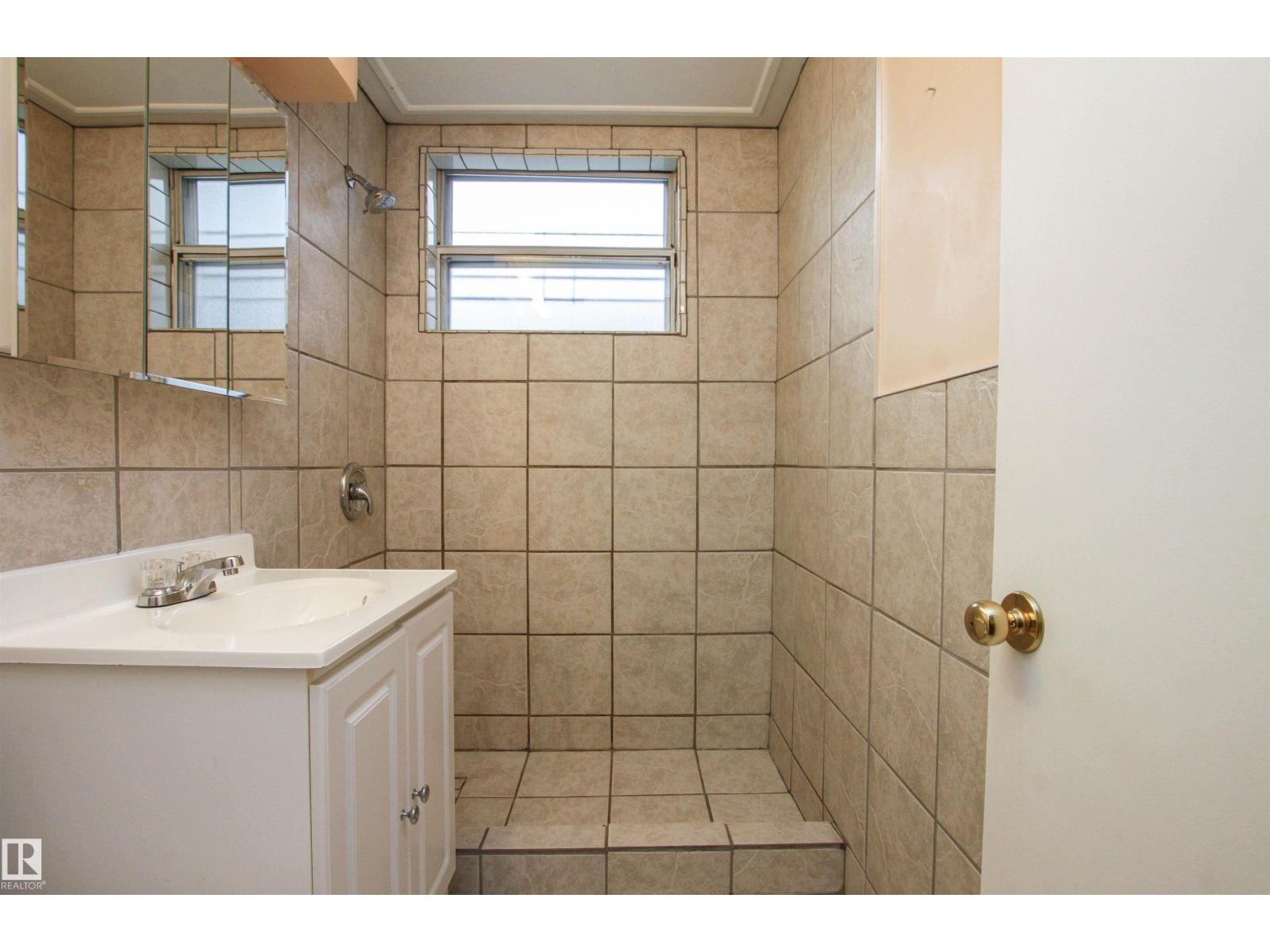 14516 106A AV NW, Edmonton