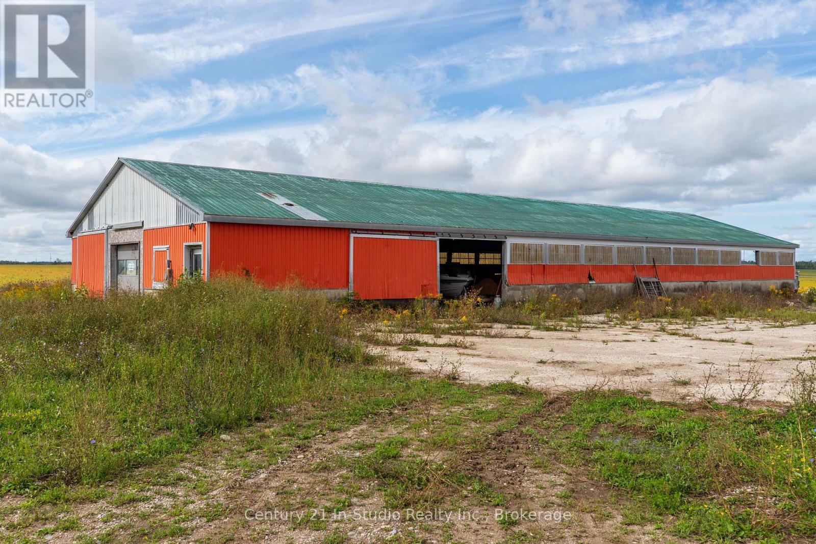 2231 BRUCE ROAD 40