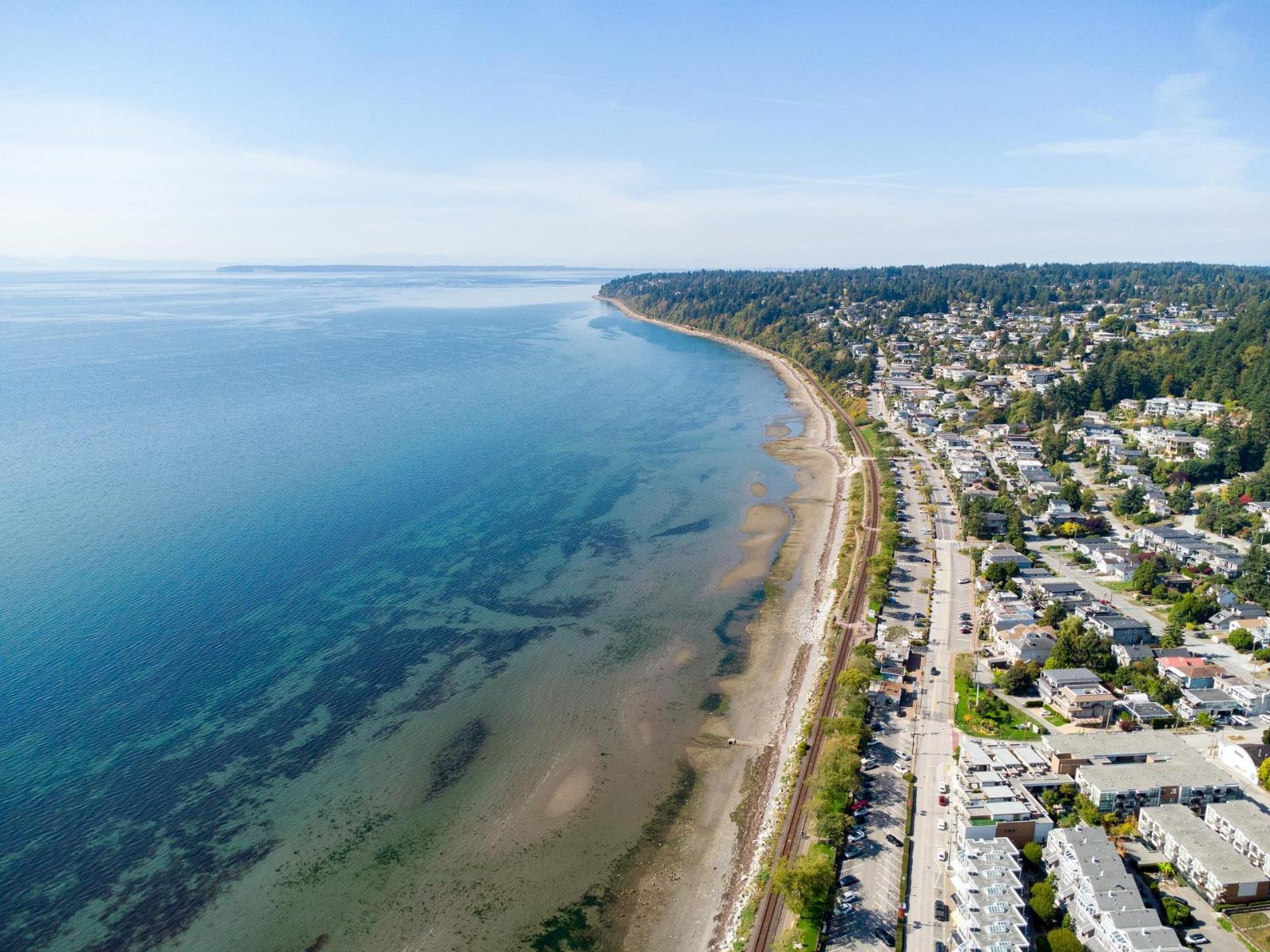 205 15154 ROPER AVENUE, White Rock