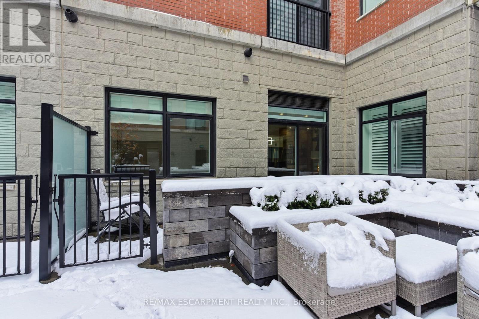 Single Family House for Sale in    REDFERN AVENUE Hamilton (Mountview) 