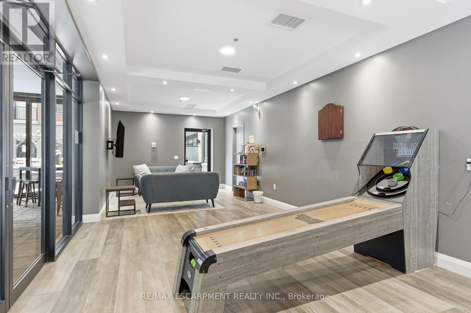 Single Family House for Sale in    REDFERN AVENUE Hamilton (Mountview) 