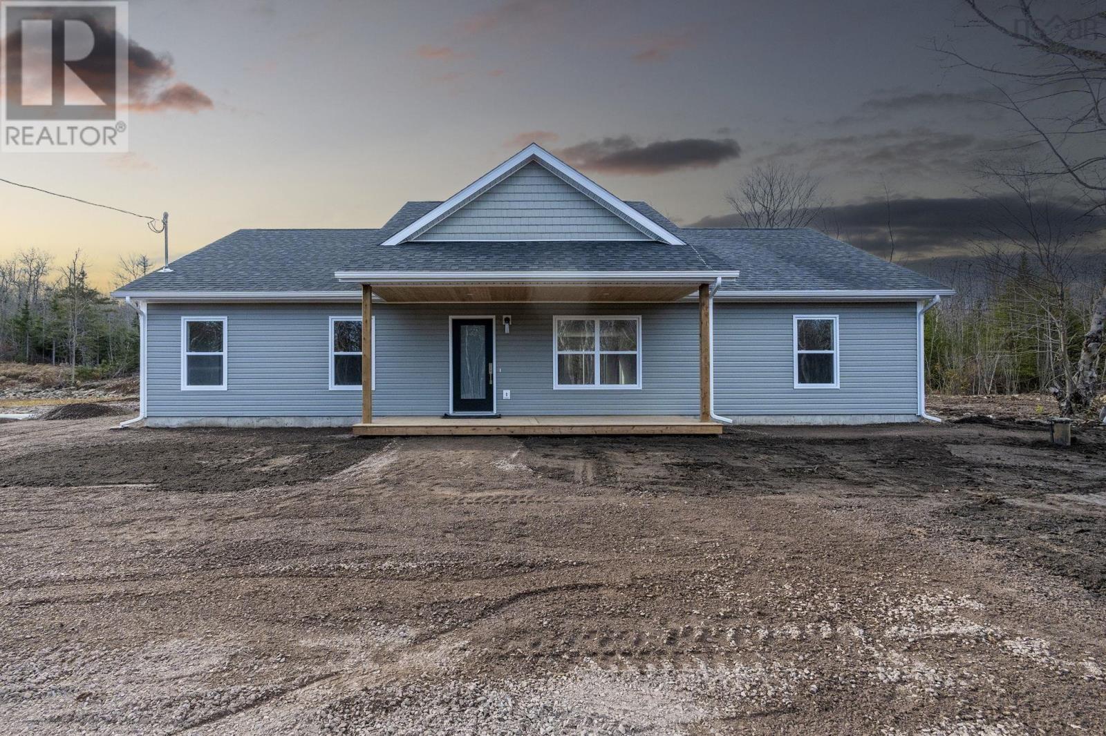 Property 25 of 26 of 422 East Torbrook Road