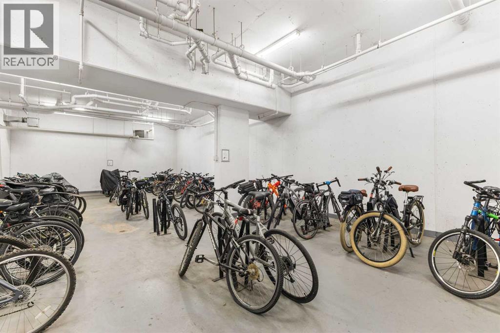 Single Family House for Sale in   Quarry Way SE Douglasdale/Glen Calgary 