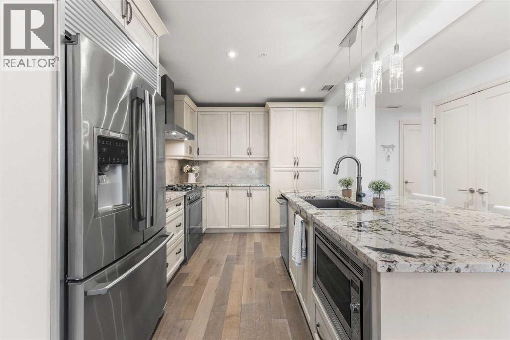 Single Family House for Sale in   Quarry Way SE Douglasdale/Glen Calgary 