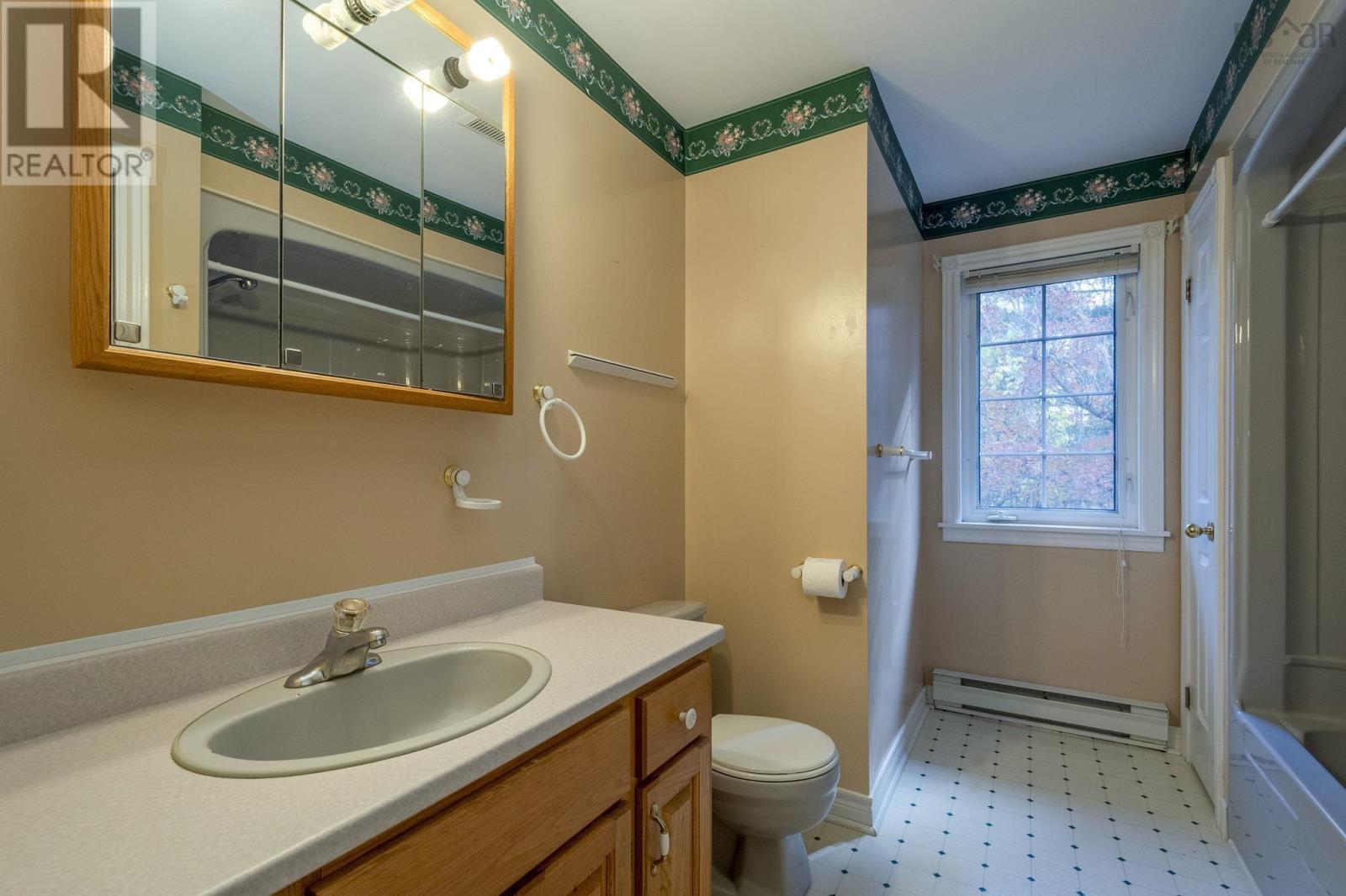 Property 23 of 40 of 92 Hall Road