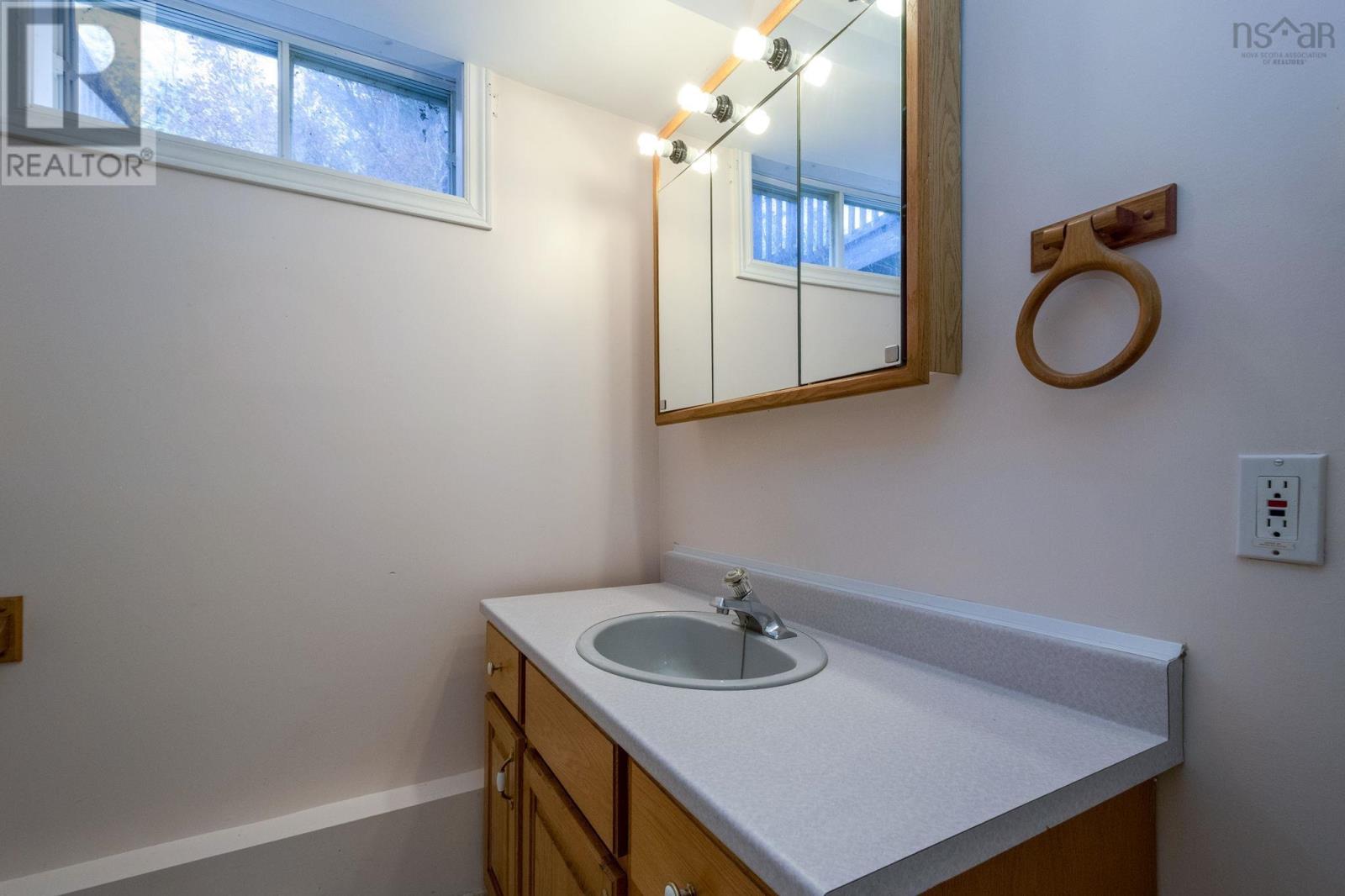 Property 32 of 40 of 92 Hall Road