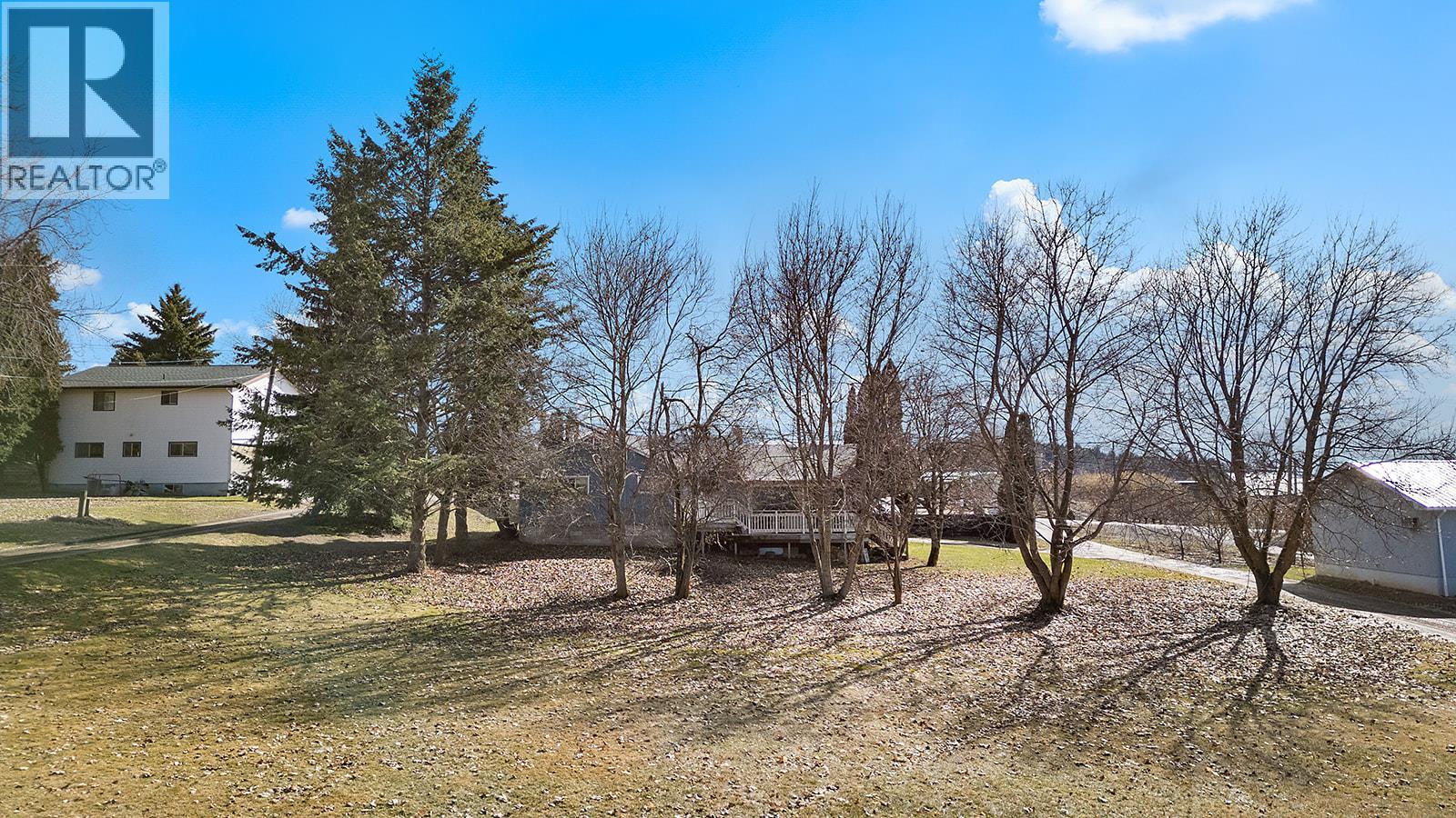 3116 3 Highway, Erickson