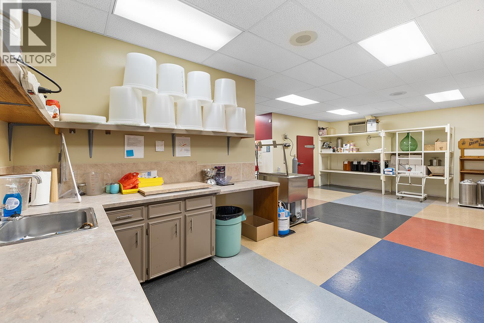 3116 3 Highway, Erickson