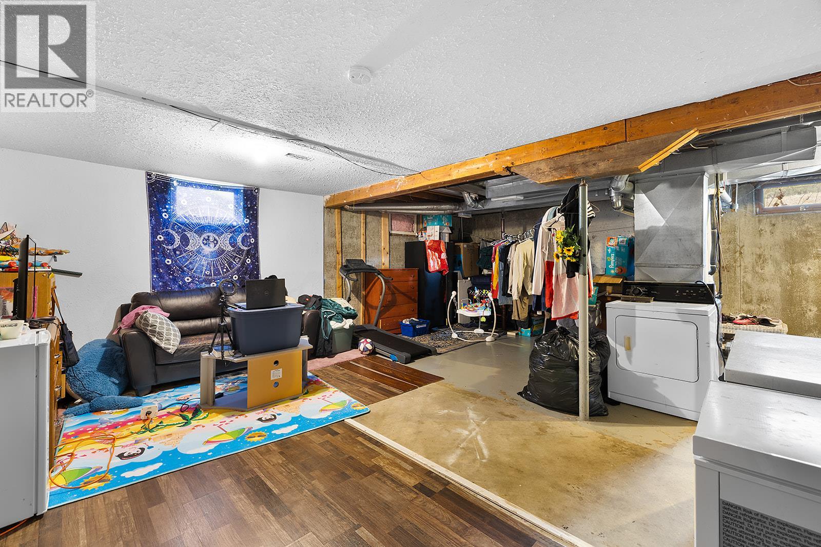 3116 3 Highway, Erickson