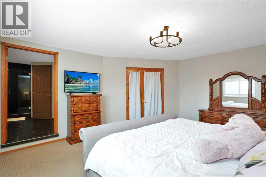 22 Denovan Crescent, Red Deer