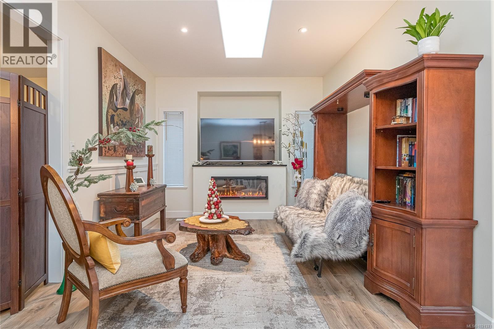 6153 Garside Rd, Nanaimo