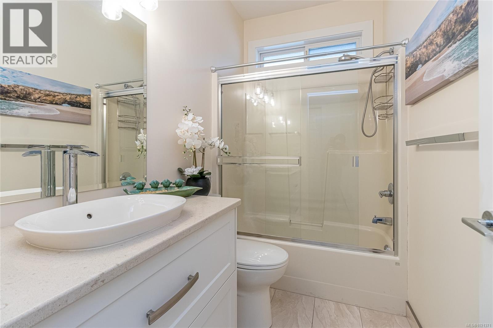 6153 Garside Rd, Nanaimo