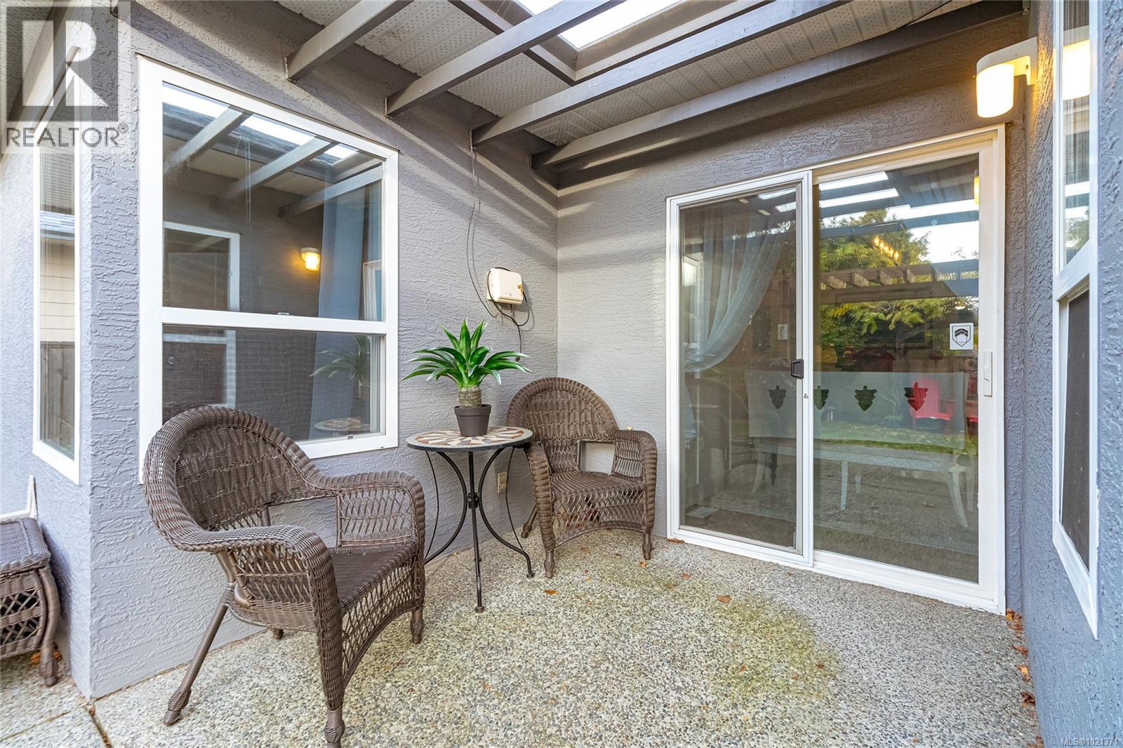 6153 Garside Rd, Nanaimo