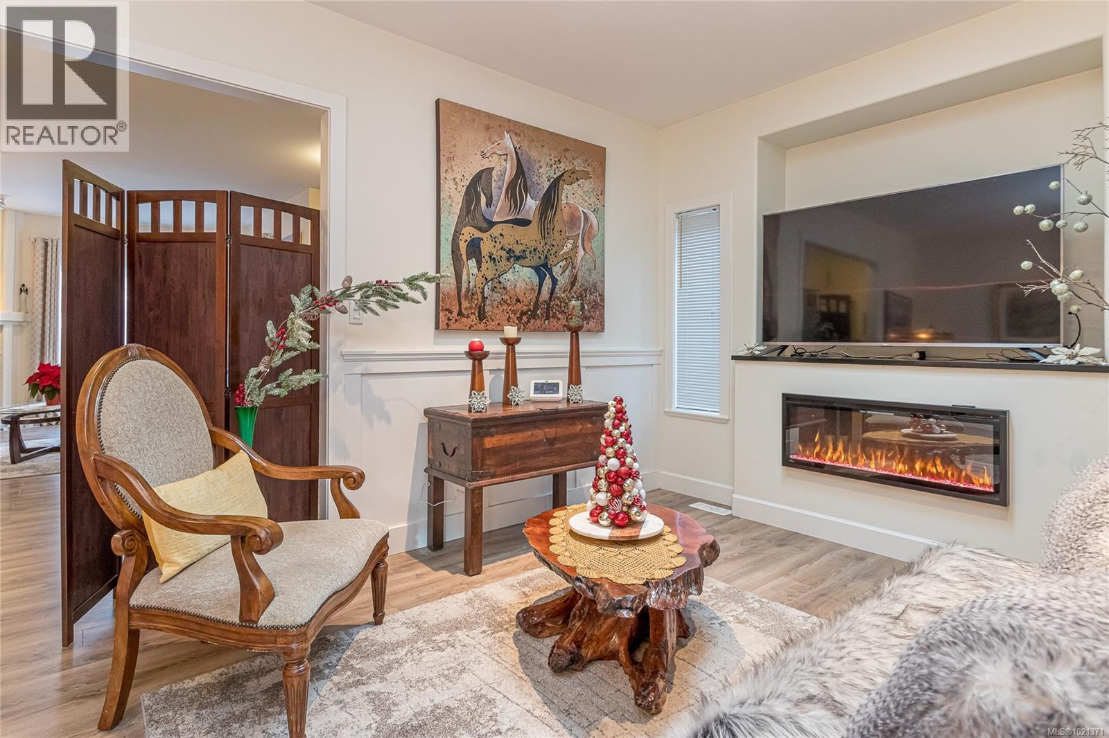 6153 Garside Rd, Nanaimo