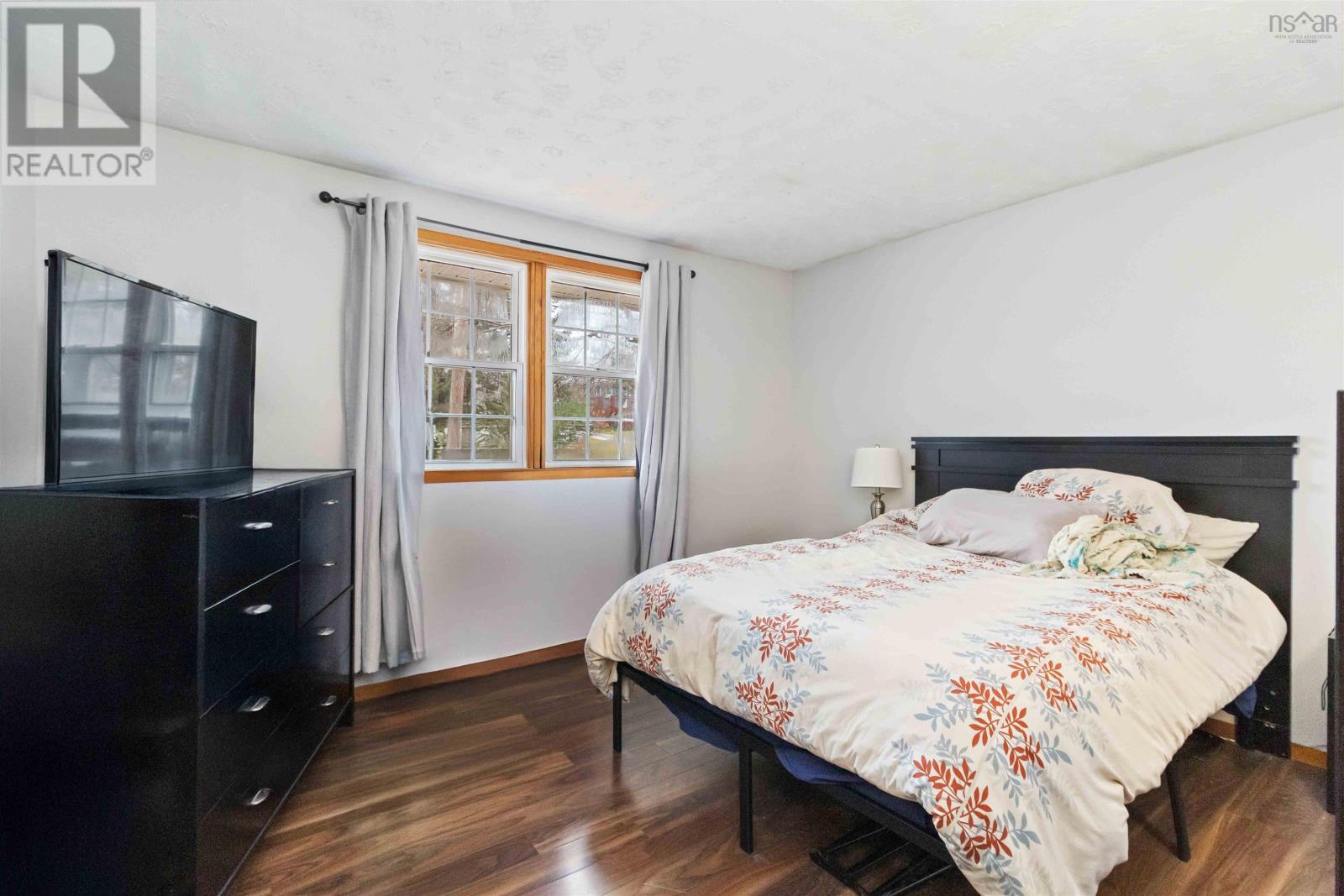 Property 22 of 28 of 14 DUBLIN Avenue