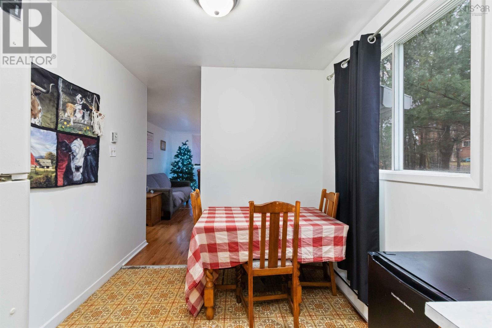 Property 3 of 28 of 14 DUBLIN Avenue